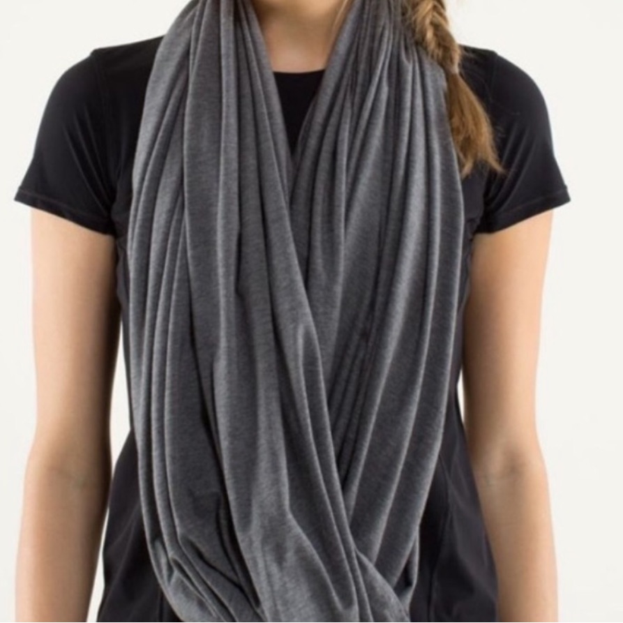 Lululemon Scarf Vinyasa